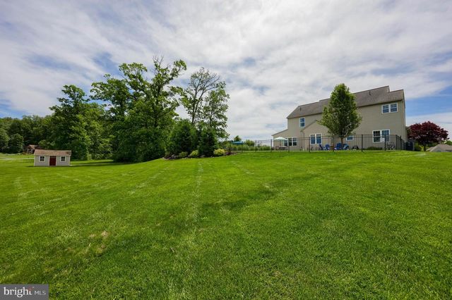 122 ROYAL HORSE WAY, Reinholds, PA 17569