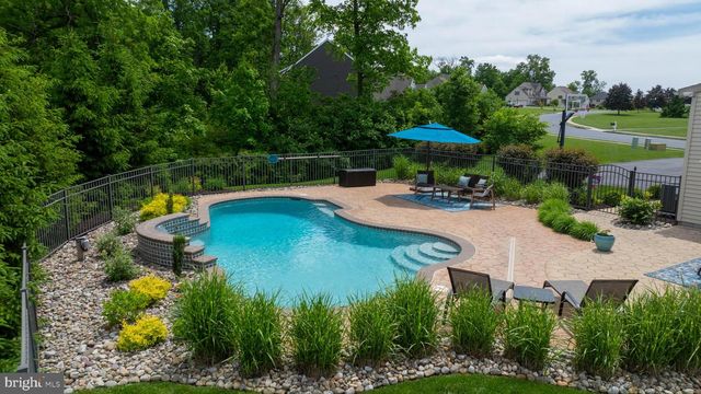 122 ROYAL HORSE WAY, Reinholds, PA 17569