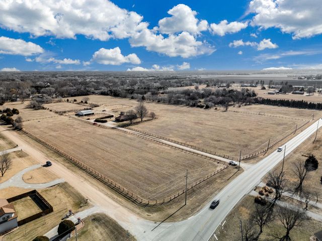 8100 S Hillside, Haysville, KS 67060