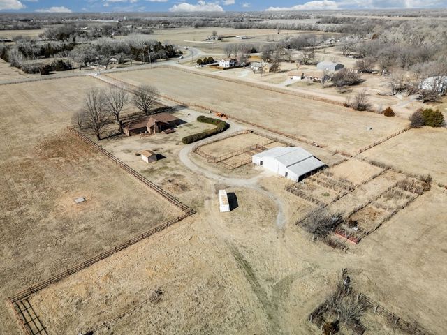 8100 S Hillside, Haysville, KS 67060