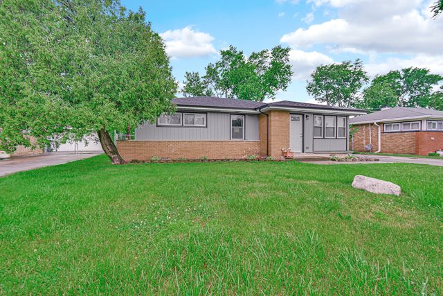 16158 Plymouth Drive, Markham, IL 60428