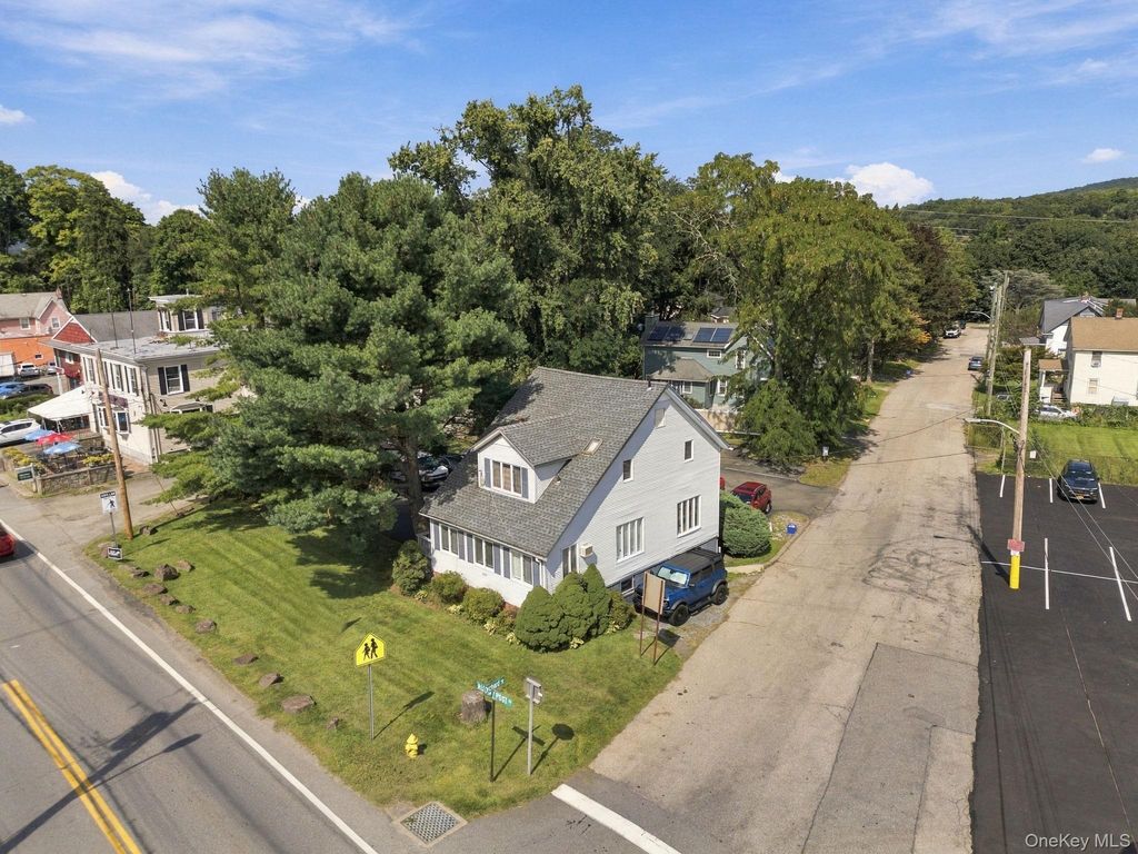 2149 Albany Post Road, Montrose, NY 10548 — photo 3