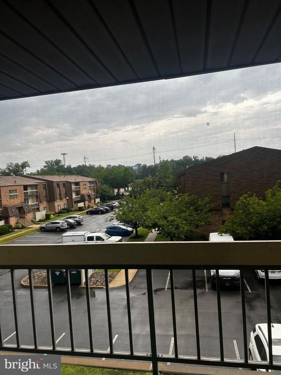 68202 DELAIRE LANDING RD #202, PHILADELPHIA, PA 19114 — exterior