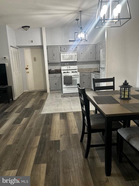 68202 DELAIRE LANDING RD #202, PHILADELPHIA, PA 19114 — photo 3