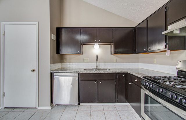 3626 Suttonford Drive, Houston, TX 77066