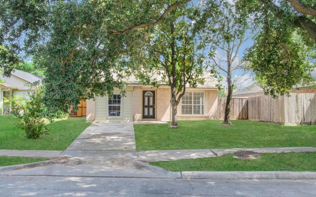 3626 Suttonford Drive, Houston, TX 77066