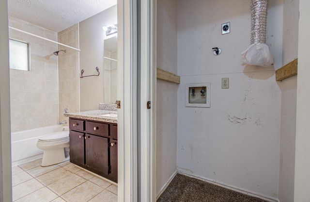 3626 Suttonford Drive, Houston, TX 77066