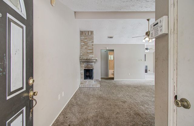 3626 Suttonford Drive, Houston, TX 77066