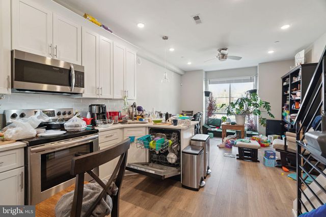 2537 N HOWARD ST, Philadelphia, PA 19133