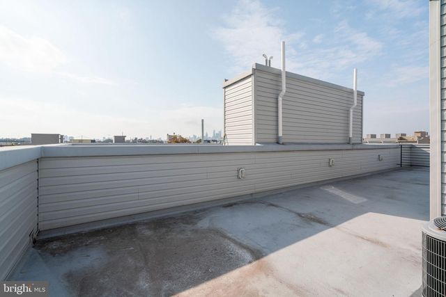 2537 N HOWARD ST, Philadelphia, PA 19133