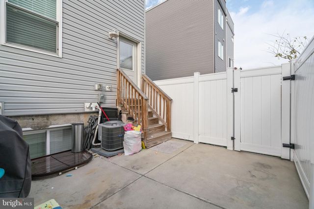 2537 N HOWARD ST, Philadelphia, PA 19133