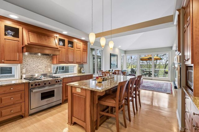 1405 Skyline Drive, Golden Valley, MN 55422