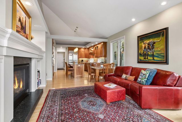 1405 Skyline Drive, Golden Valley, MN 55422