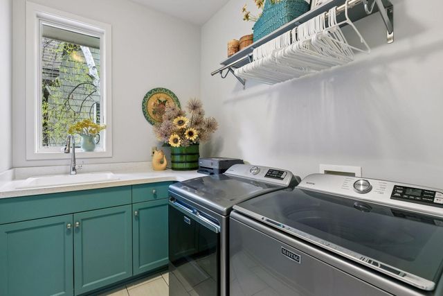1405 Skyline Drive, Golden Valley, MN 55422