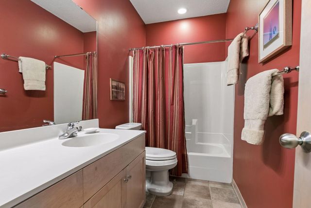 1405 Skyline Drive, Golden Valley, MN 55422