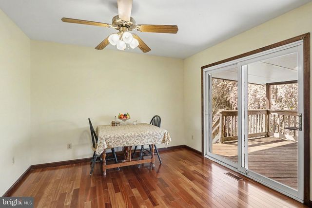 5007 SNYDER MILL RD, Spring Grove, PA 17362
