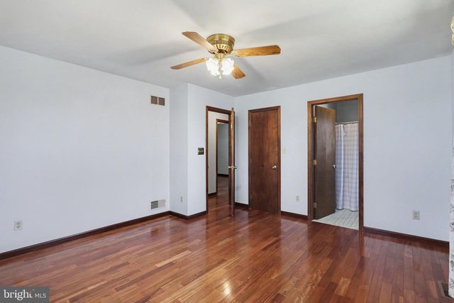 5007 SNYDER MILL RD, Spring Grove, PA 17362