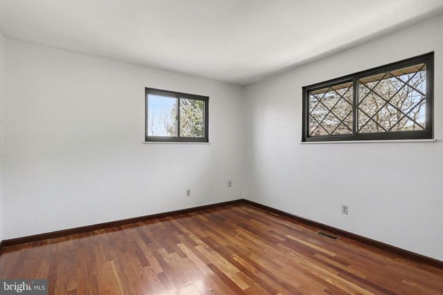 5007 SNYDER MILL RD, Spring Grove, PA 17362