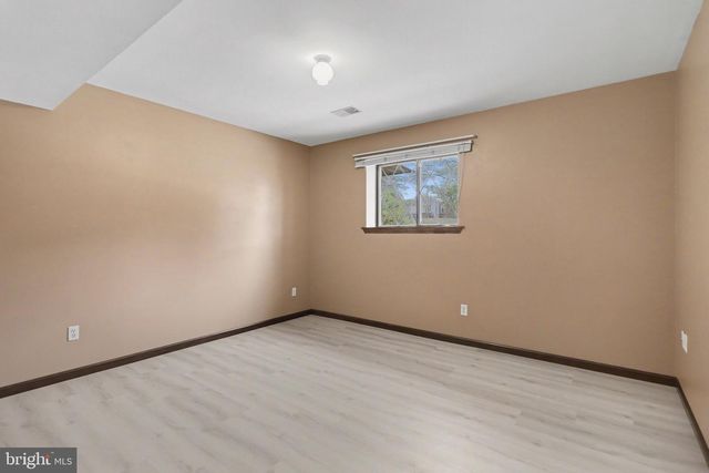 5007 SNYDER MILL RD, Spring Grove, PA 17362