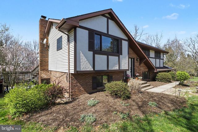 5007 SNYDER MILL RD, Spring Grove, PA 17362