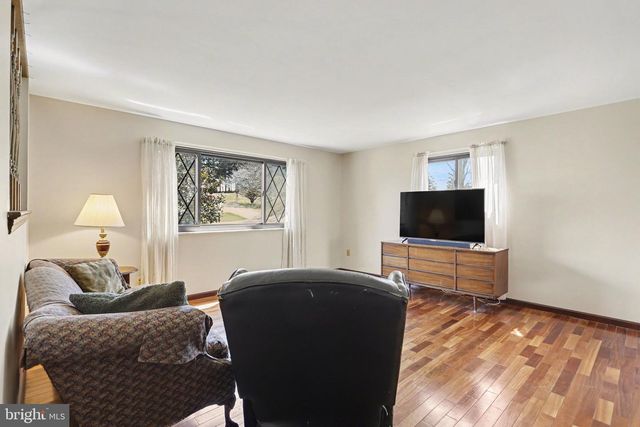 5007 SNYDER MILL RD, Spring Grove, PA 17362
