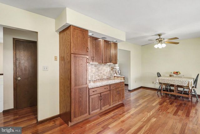 5007 SNYDER MILL RD, Spring Grove, PA 17362
