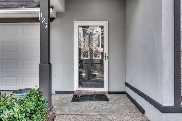 125 Pinevale, Flowood, MS 39232