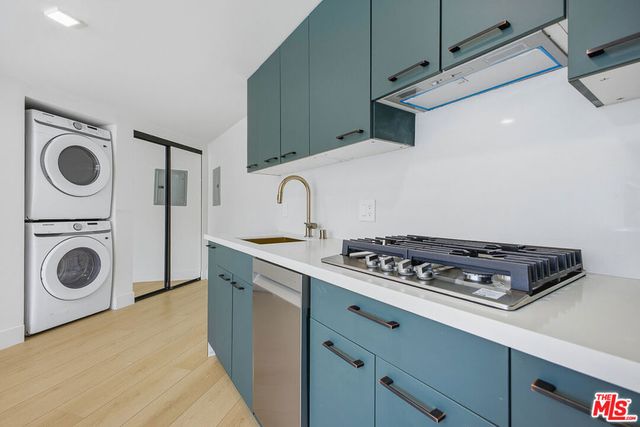 12425 Texas Avenue 5, Los Angeles, CA 90025
