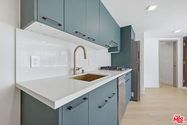12425 Texas Avenue 5, Los Angeles, CA 90025