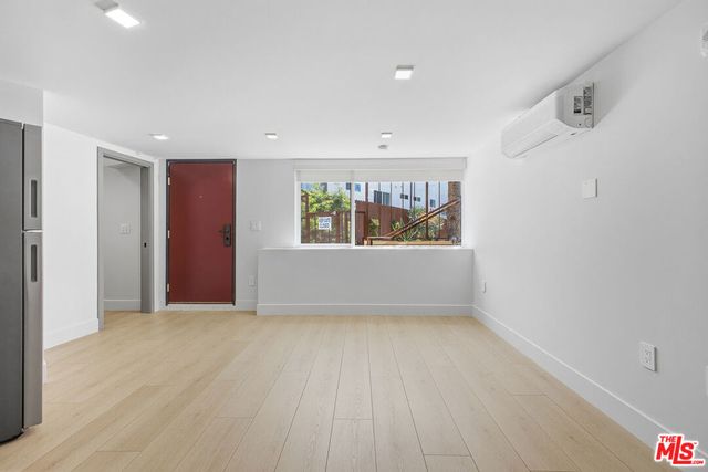 12425 Texas Avenue 5, Los Angeles, CA 90025