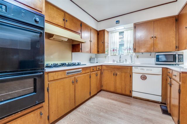 10722 Lathrop Drive, Dallas, TX 75229
