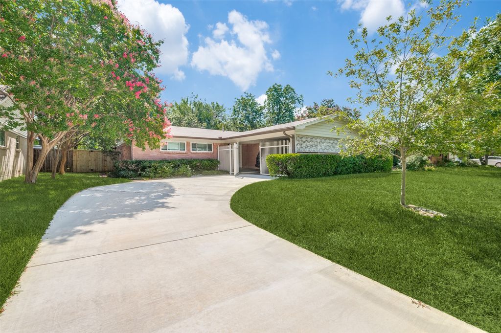 10722 Lathrop Drive, Dallas, TX 75229
