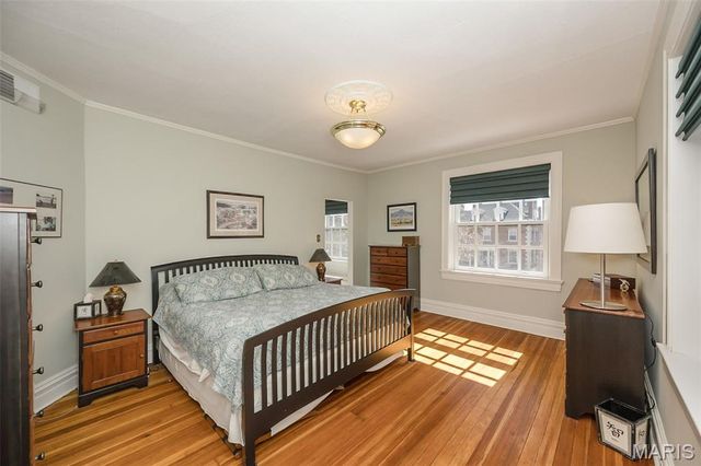 4527 Maryland Avenue, St Louis, MO 63108