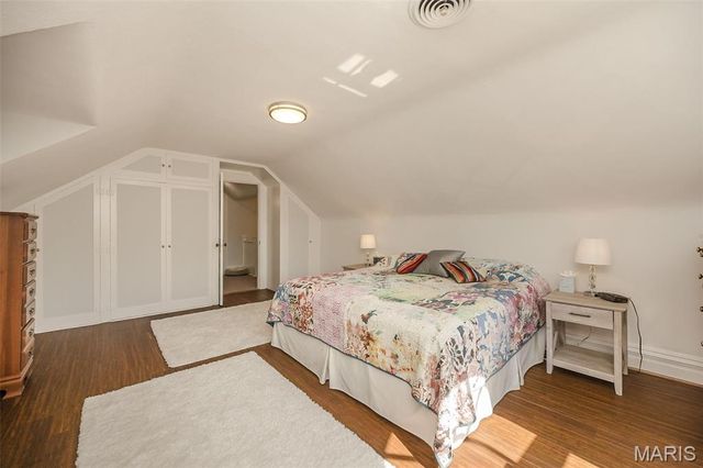 4527 Maryland Avenue, St Louis, MO 63108