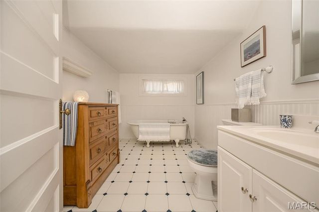 4527 Maryland Avenue, St Louis, MO 63108