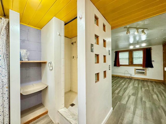 6601 N NAVIN AVENUE A, Tampa, FL 33604