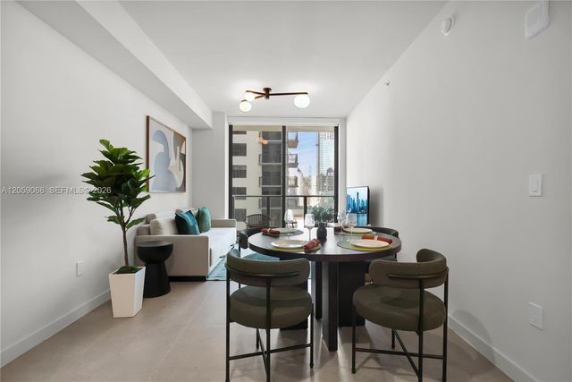 11 NE 6th St 1710, Miami, FL 33132