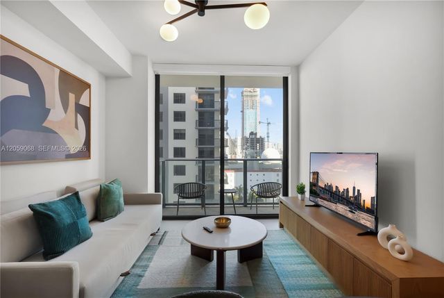 11 NE 6th St 1710, Miami, FL 33132