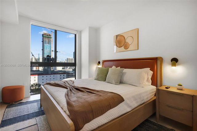 11 NE 6th St 1710, Miami, FL 33132