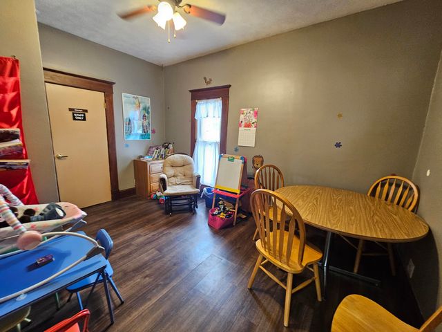 308 W Church Street, Aurora, MO 65605