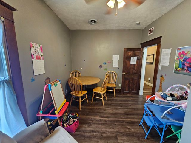 308 W Church Street, Aurora, MO 65605