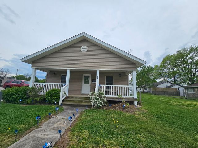 308 W Church Street, Aurora, MO 65605