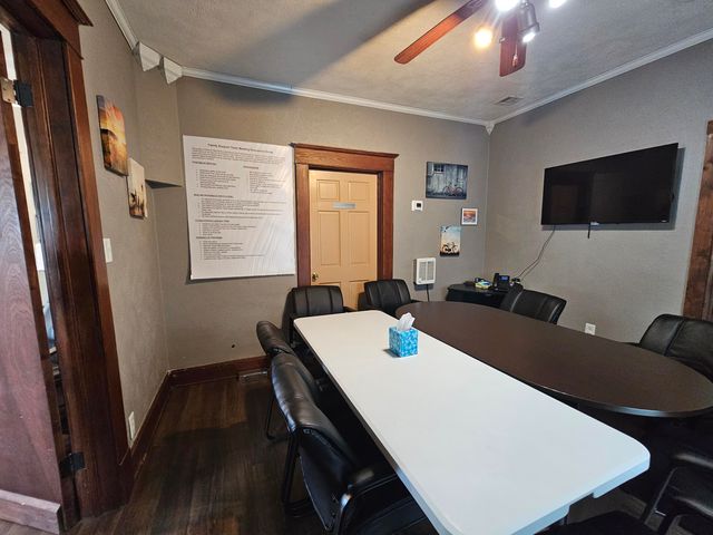 308 W Church Street, Aurora, MO 65605