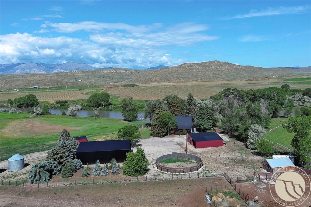 71 LOVERS LANE, Belfry, MT 59008 photo 2