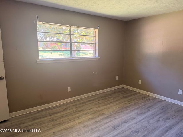 2229 Scanlon Drive, Jackson, MS 39204