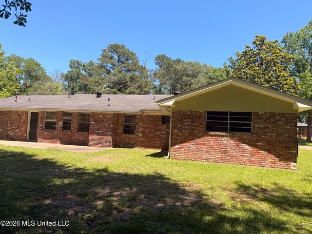 2229 Scanlon Drive, Jackson, MS 39204