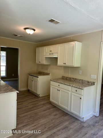 2229 Scanlon Drive, Jackson, MS 39204
