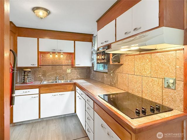 10235 Earley Avenue SW, Lakewood, WA 98499