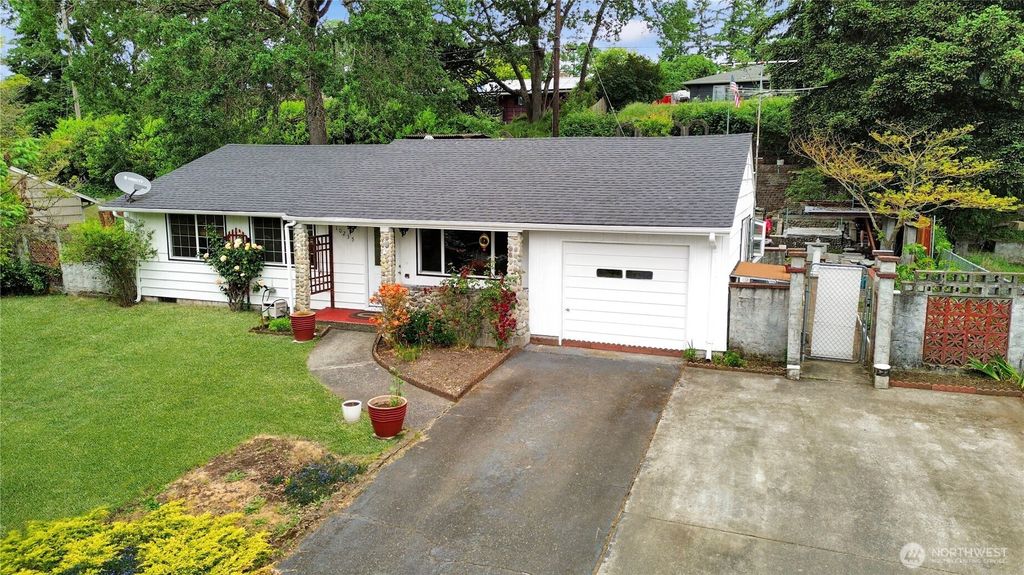 10235 Earley Avenue SW, Lakewood, WA 98499
