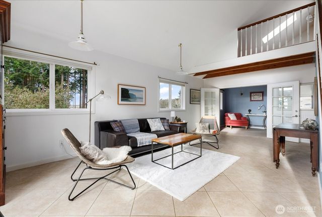 651 Long Ears Way, Coupeville, WA 98239